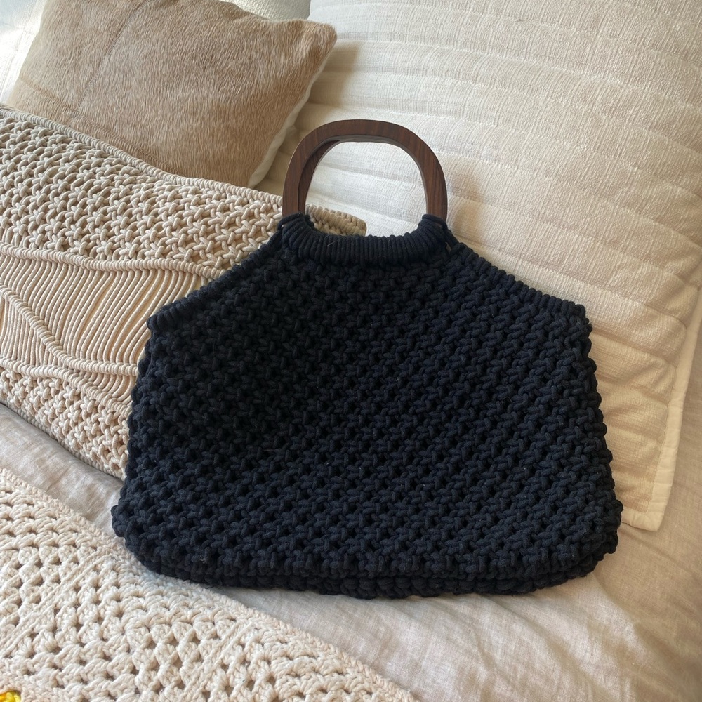 Urban outfitters black crochet bag with wooden handles NWT